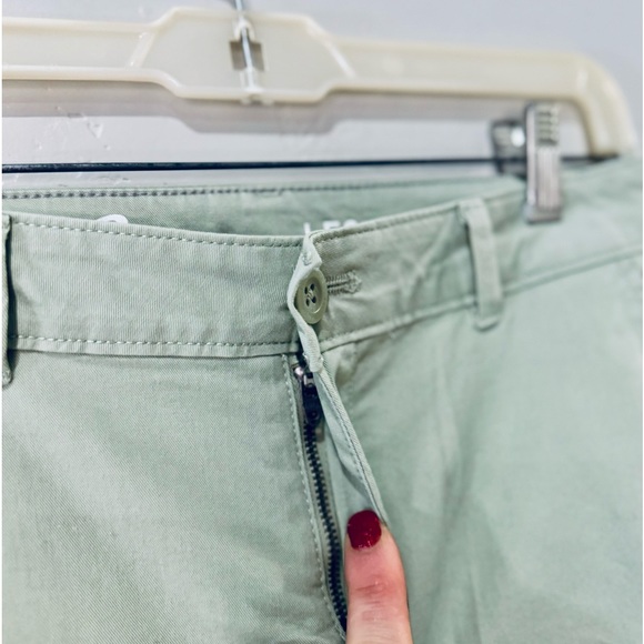 Eddie Bauer Pants Boyfriend Slim Trouser Chino Light Sage Green SZ 0 - NEW! - Picture 8 of 16